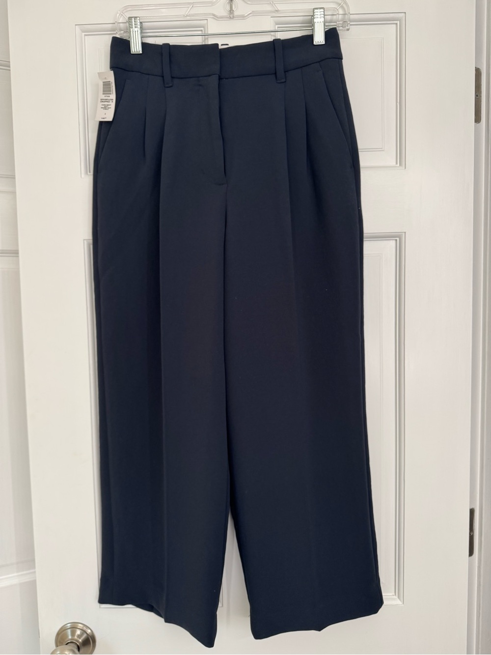 Aritzia Effortless Cropped Pants | Wide-Leg Pleated Trousers - Navy Blue